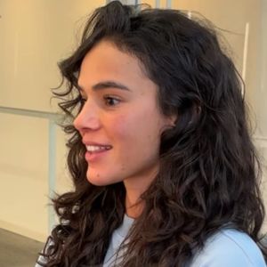 Bruna Marquezine lança tendência com o corte butterfly