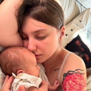 A influenciadora explicou ainda que um exame indicou que sua irmã apresenta 50% de compatibilidade para a doação de medula. Nas próximas etapas, Isabel seguirá para Curitiba, onde novos exames definirão se a irmã poderá ser a doadora ou se será necessário recorrer ao cadastro nacional de doadores.