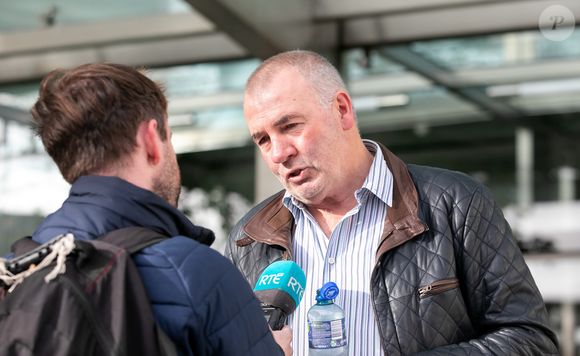 DJ Carey pedia dinheiro sob alegação de que fazia tratamento em Seattle, nos Estados Unidos, e, por isso, precisa de ajuda para se manter no país