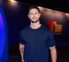 Jonas Sulzbach, Veterano do 'BBB 26', não fugiu do básico em look para festa