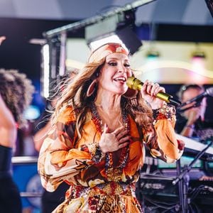 Claudia Leitte destacou que se trata de seu trabalho e de uma cultura popular forte do país: ‘A gente trabalha. É o nosso trabalho e a nossa cultura também. É mais uma cobrança externa’