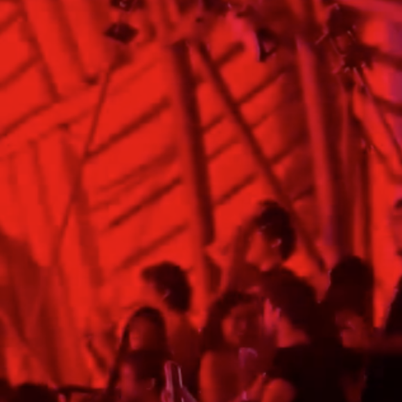 Bruna Marquezine e João Guilherme se reencontraram em show de Marina Senna no fim de semana