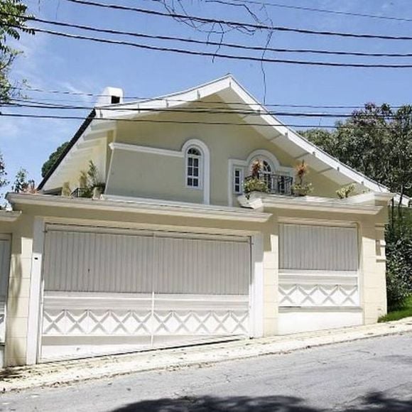 A mansão de Silvio Santos fica no bairro do Morumbi após o investimento no Guarujá