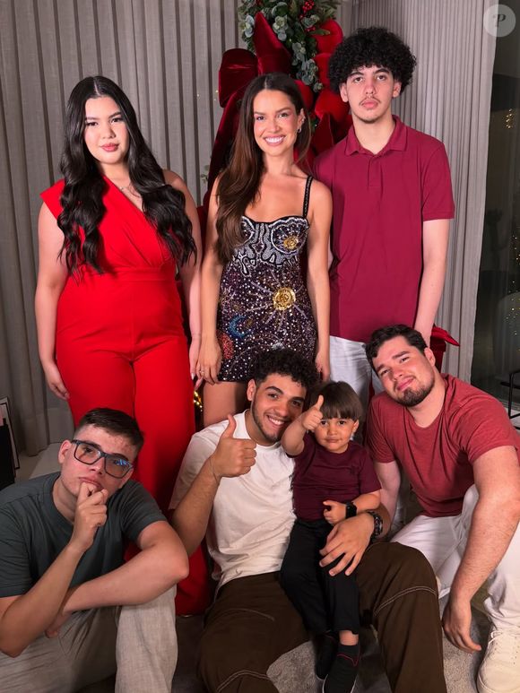 Gabriel, Ryan, Hugo e Laura fazem parte do plano da artista para ampliar o acesso ao ensino de qualidade e ao ensino superior