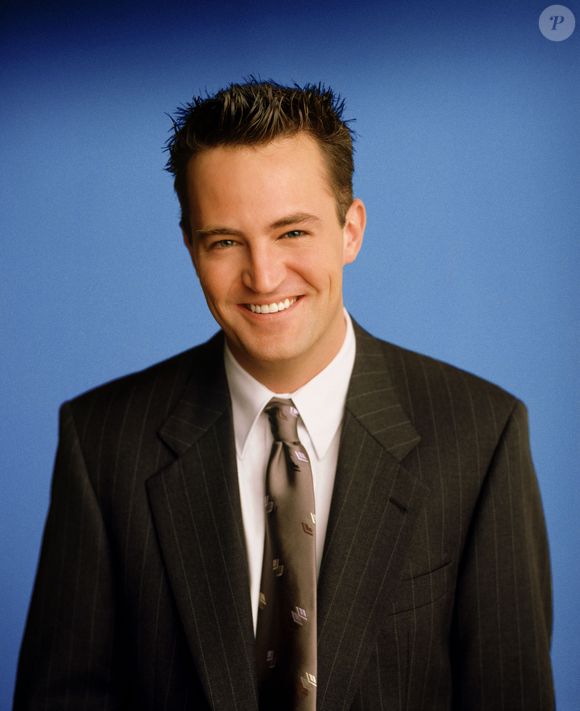 Matthew Perry também foi membro do AA e chegou a apadrinhar outros colegas. Em entrevista ao The New York Times, o ator destacou que, apesar da ajuda, o programa reforçava um estigma