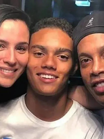 Moradora de Barcelona, personal trainer e empresária focada em treinos e bem-estar: como está hoje Janaína Mendes, aos 41 anos, mãe de João, filho de Ronaldinho Gaúcho