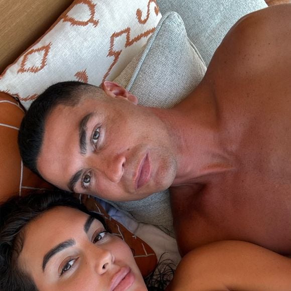 Georgina Rodríguez já tem 2 fillhos com Cristiano Ronaldo