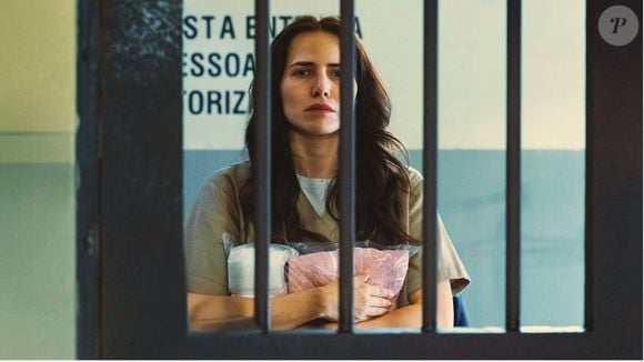 Adriana sairá da prisão pronta para acabar com seus inimigos