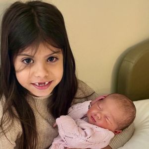 Maíra Cardi chegou a revelar que ambas as filhas, Sophia e Eloah, estavam com uma gripe forte. No entanto, o diagnóstico da caçula se mostrou outro