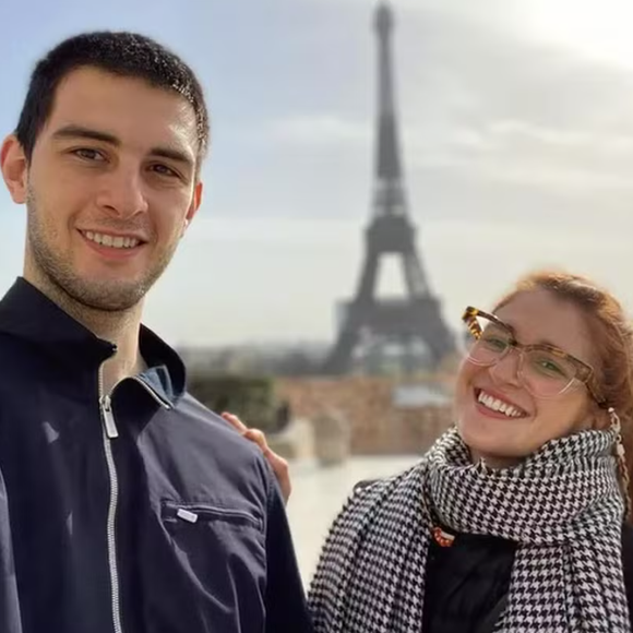 Fátima Bernardes é mãe de Vinícius (esquerda), e Paula é mãe de Thalita (direita).