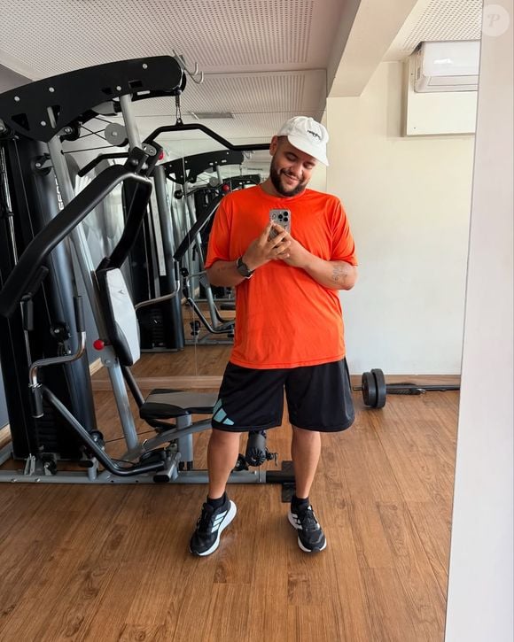 Além dos treinos na academia, Gominho passou a fazer caminhada e andar de bike