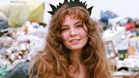 'Maria do Bairro' ganha 8ª exibição no SBT: recorde quais atores do elenco já morreram 30 anos após a estreia