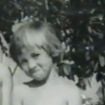 Essa menina de cabelo loiro dos anos 1960 jamais imaginou que se tornaria famosa na TV por seu humor incrível