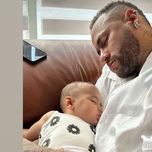 Segundo Tania García, dormir com os filhos reduz os níveis de cortisol no sangue e estimula a produção de oxitocina, relacionada ao bem estar e ao vínculo afetivo