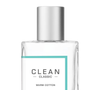 Clean Classic Warm Cotton (Clean) 30ml | R$ 319,00 é descrito como um perfume leve, casual e confortável. A proposta da linha é reproduzir o cheiro de camisetas limpas e lençóis recém-lavados, um tipo de fragrância que costuma agradar quem prefere perfumes discretos e suaves