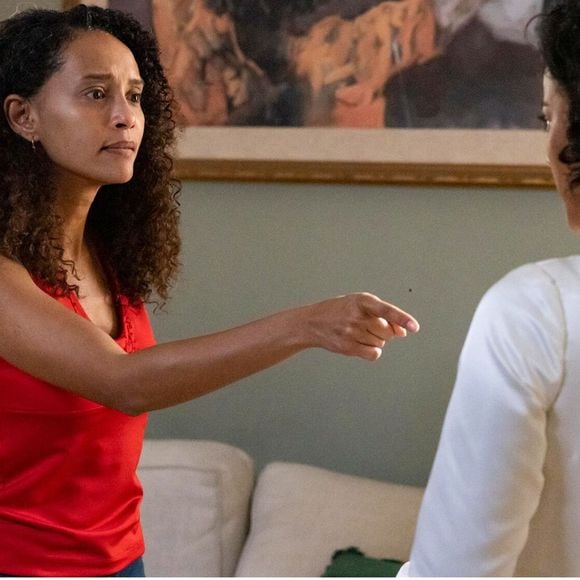 Cena de Raquel (Taís Araújo) rasgando o vestido de Maria de Fátima (Bella Campos), exibida no capítulo 85 de 'Vale Tudo' registrou 24,9 pontos, com pico de 26,1 logo no primeiro minuto.