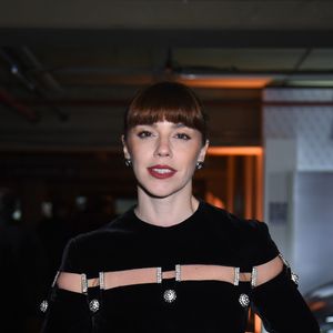 Alice Wegmann: ‘Gente, eu já dei tanta risada hoje que viralizou essa coisa aí que a Solange apareceu sem barriga. Eu tava de barriga, eu juro por Deus que eu estava com a barriga’