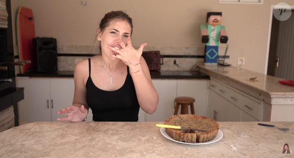 É importante ressaltar que a receita de Virgínia Fonseca é rica em açúcares, portanto não deve ser consumida com recorrência