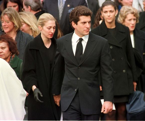 Segundo a revista People magazine, casal enfrentava fase delicada marcada por pressão, desencontros e sentimentos intensos