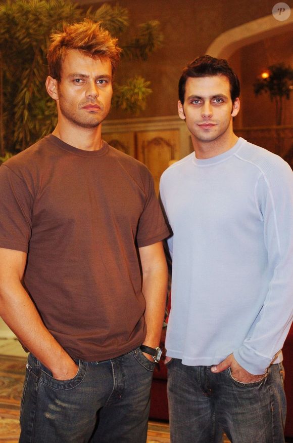 Com o cabelo liso, Carmo Dalla Vecchia esteve em 'Cobras e Lagartos, de 2006