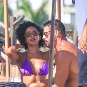 Em ‘Vale Tudo’, Cauã Reymond e Bella Campos interpretam, respectivamente, César e Maria de Fátima