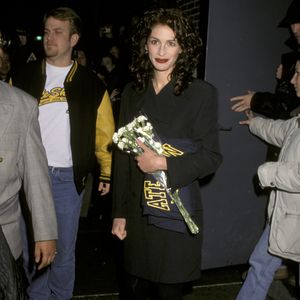 1995: Julia Roberts morena! Este clique raro certamente você nunca tinha visto antes