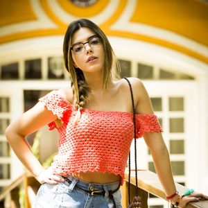 Giovanna Lancellotti também participou de 'Alto Astral' em 2014, já com um visual diferente do anterior