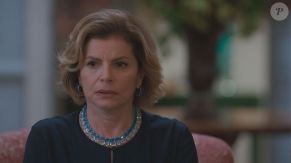 Mas muito antes disso, ela chamou atenção por seu estilo elegante e refinado, que ficou em evidência não só pelos looks do dia a dia mas também pelo perfume usado.