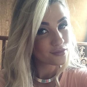 Sempre loira e maquiada, Aline Gotschalg era considerada uma das ex-BBB's mais lindas já naquela época