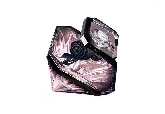 O perfume La Nuit Tresor, da Lancôme, tem custa R$ 859: fãs de perfumaria o apontam como similar ao Coffee Woman Sense, de R$ 190