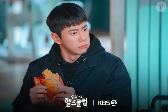 'Fitness na Academia e no Amor' é estrelado pelo ator Lee Jun-young, já visto em outros 3 doramas neste ano