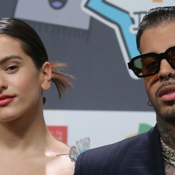 Discreta quando o assunto é vida amorosa, Rosalía tem o costume de preservar seus relacionamentos.