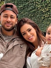 Tênis Puma na cor Ice Coffee e biscoito de polvilho popular: antes da Copa 2026, Neymar se despede da família e a filha Mavie rouba a cena