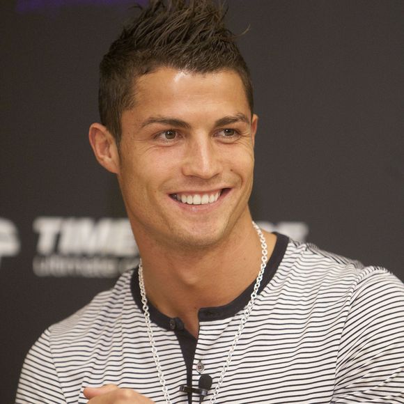 Embora Cristiano Ronaldo negue procedimentos, especialistas apostam em botox