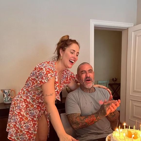 Henrique Fogaça também repostou a publicação em suas redes sociais, onde costuma ser discreto em relação à vida pessoal.