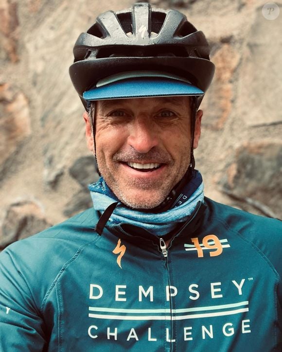 Patrick Dempsey pratica ciclismo e também é piloto profissional de provas de resistência. Ele ainda vai à academia e pratica tênis