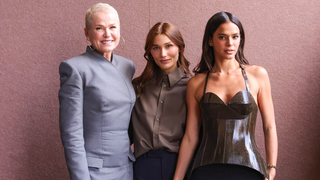 Bruna Marquezine, Sabrina Sato e mais: veja fotos dos looks das famosas no desfile de moda da grife de Sasha Meneghel