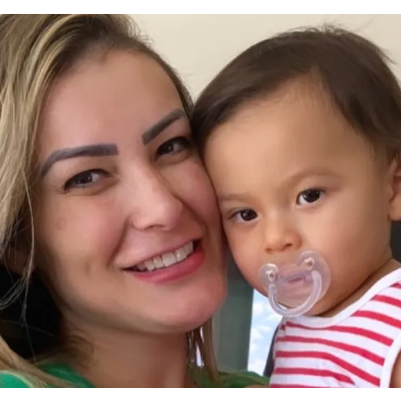 Andressa Urach revela diagnóstico de autismo do filho caçula; descoberta aconteceu após sinais de atraso no desenvolvimento