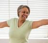 A perda de colágeno e massa muscular favorece os braços flácidos, principalmente durante a menopausa e após os 50 anos