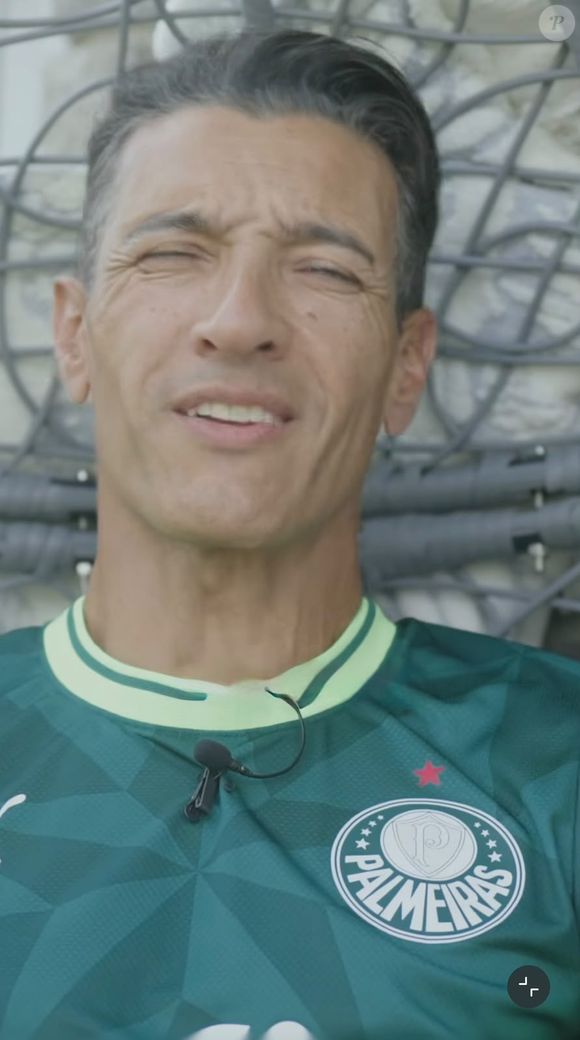 A ida do goleiro Marcelo Moreira à zona eleitoral em Santo Amaro, em 1996, chamou atenção até entre os próprios mesários. O ex-atleta do Palmeiras chegou ao local dirigindo um Mitsubishi Eclipse e relembrou à ESPN que "todo mundo ficou olhando"
