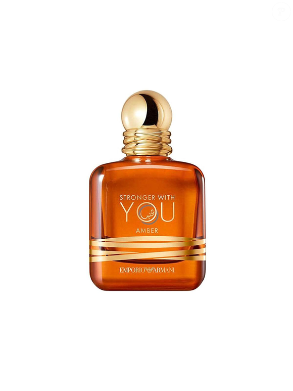 Perfumes gourmand sofisticados como o Stronger With You Amber, da Armani, são apontados como tendência para 2026