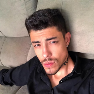 Filho de Latino, Guilherme chamou o próprio pai de 'P. Diddy' brasileiro.