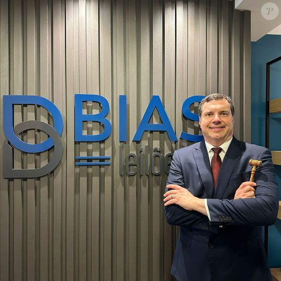 Eduardo Consentino esclareceu detalhes da suspensão do leilão da mansão de Ana Hickmann ao Purepeople