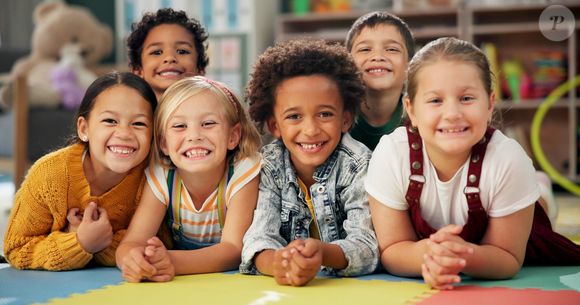 Se as crianças crescem ouvindo apenas "não temos dinheiro", elas podem "internalizar um sentimento de escassez financeira"