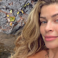 Grazi Massafera posa nua e exibe tatuagem secreta próxima ao seio. Veja!