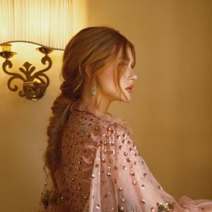 'Foi uma delícia ter ficado loira': Marina Ruy Barbosa surpreende ao falar sobre mudança no cabelo