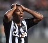 Robinho completará mais um ano de vida dentro da cadeia. O jogador faz aniversário de 42 anos neste domingo (25)