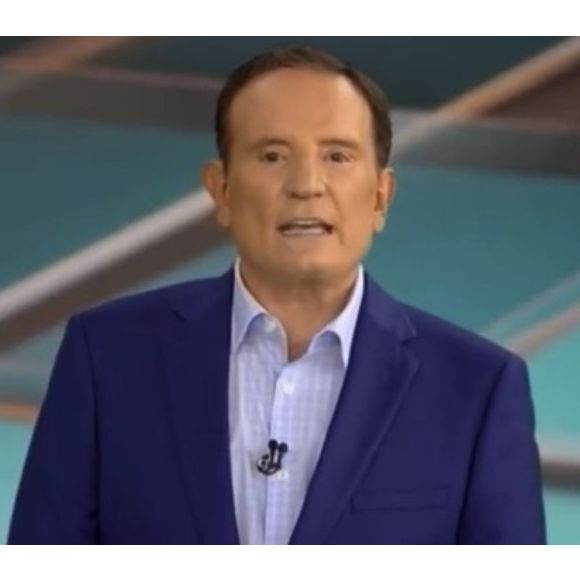 O renomado jornalista Roberto Cabrini segue a mesma linha e já declarou que seus filhos não devem contar com um testamento recheado.