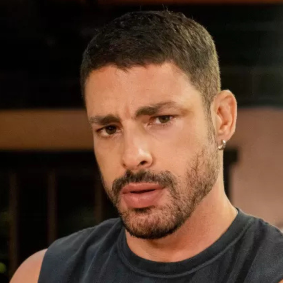 Cauã Reymond está no centro de supostas polêmicas que rondam os bastidores de 'Vale Tudo', nas últimas semanas.