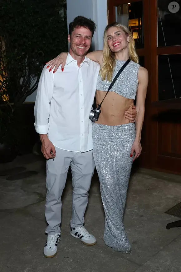 Carolina Dieckmmann vive um relacionamento firme com o diretor Tiago Worcman há quase 22 anos